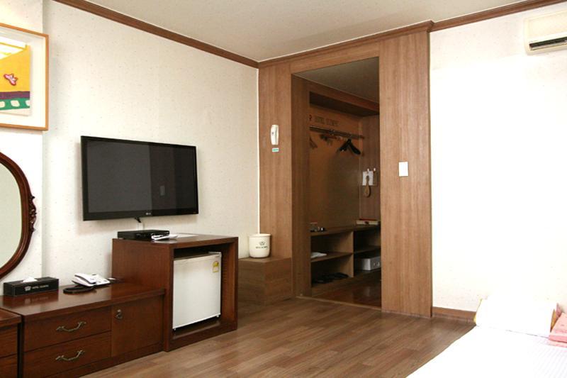 Changwon Olympic Hotel Esterno foto