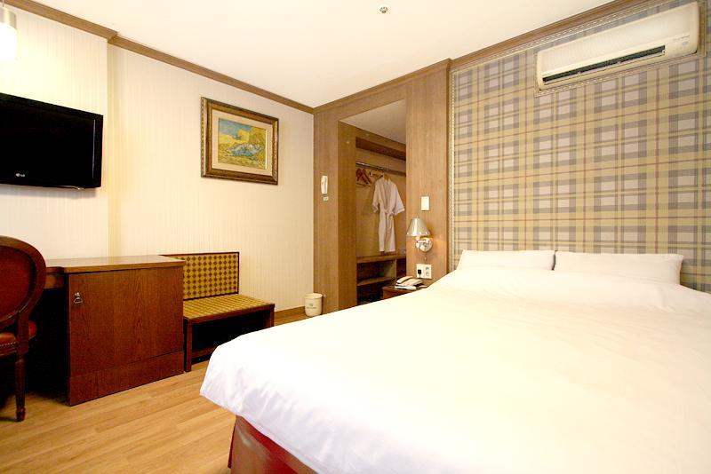 Changwon Olympic Hotel Esterno foto